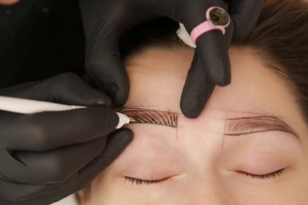 VTCT Level 4 Certificate in Enhancing Eyebrows with Microblading Techniques